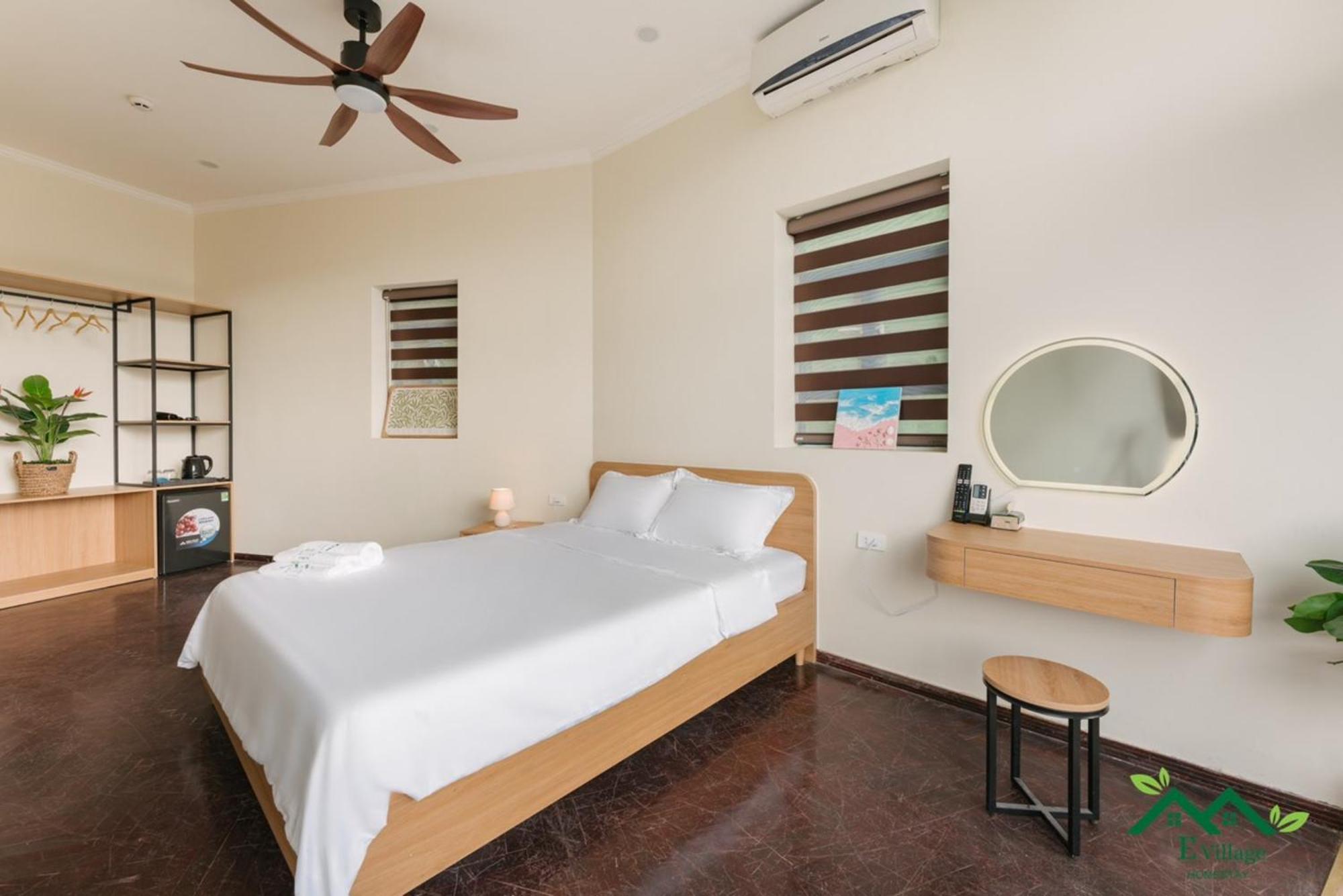 E Village Hotel Hanoi Bagian luar foto